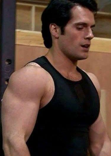 Pin by Hatem on Henry Cavill | Henry cavill, Henry cavill shirtless, Henry  cavill movies