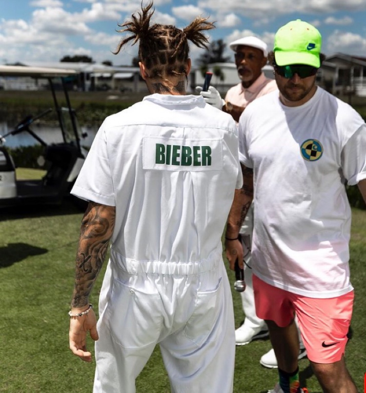 Justin Bieber enjoys game of hockey with DJ Khaled and rapper 21 Savage; See pics
