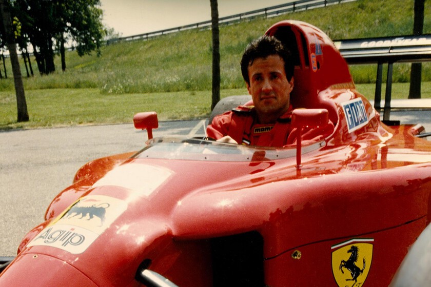 Cuando Sylvester Stallone probó el Ferrari de Alain Prost y se convirtió en  visitante VIP de Maranello