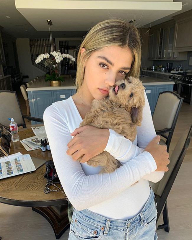 26 fotos de Sistine Stallone, a bela filha de Sly