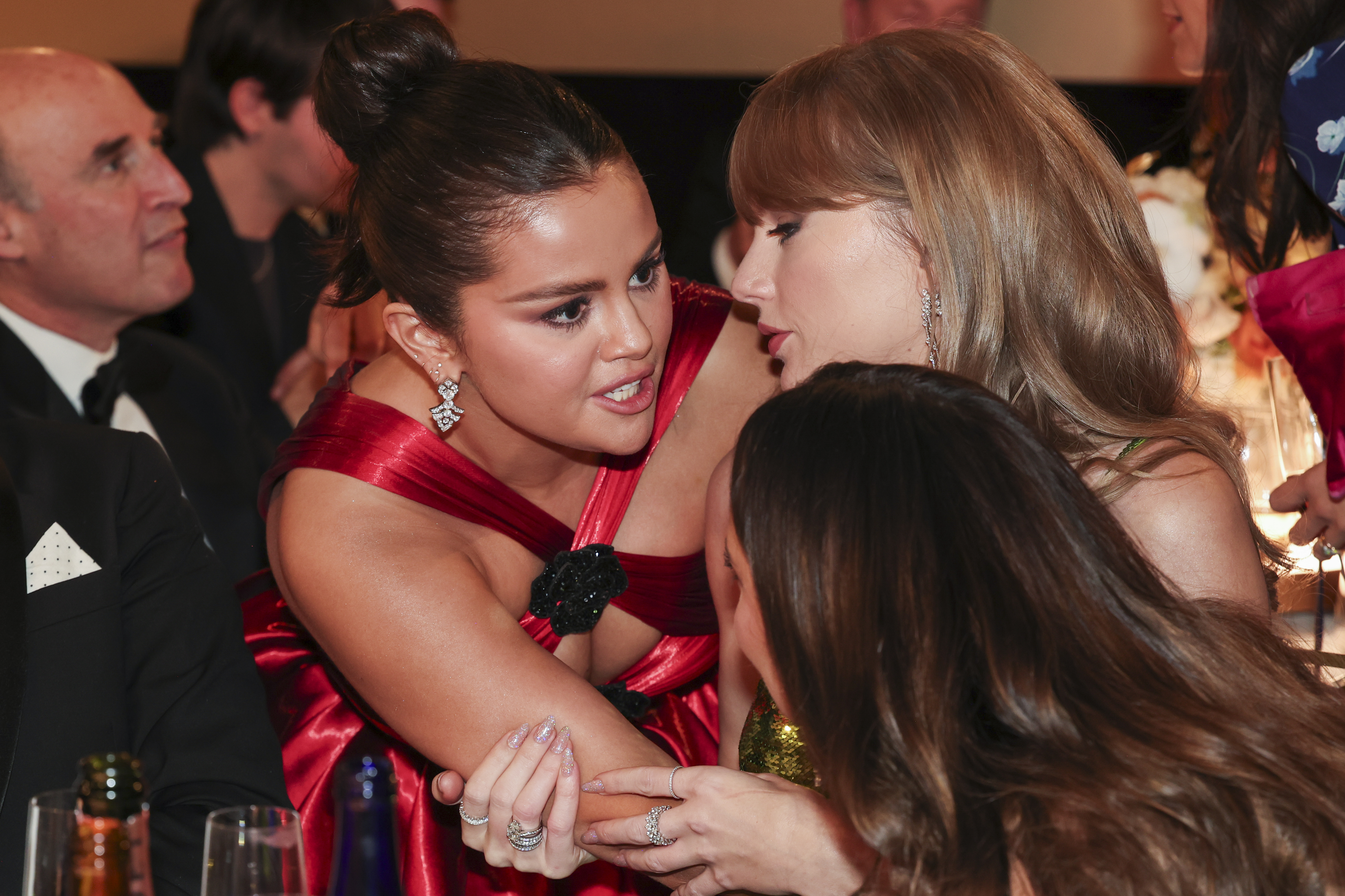 Selena Gomez, Taylor Swift and Keleigh Teller at the Golden Globes.