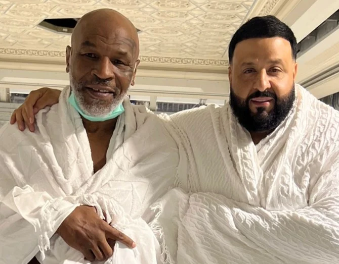 bao mike tyson and dj khaled were surprised when a wealthy fan gave them a rolls royce cullinan while they were on tour in saudi arabia 654765bca7f59 Mike Tyson And Dj Khaled Were Surprised When A Wealthy Fan Gave Them A Rolls-royce Cullinan While They Were On Tour In Saudi Arabia.