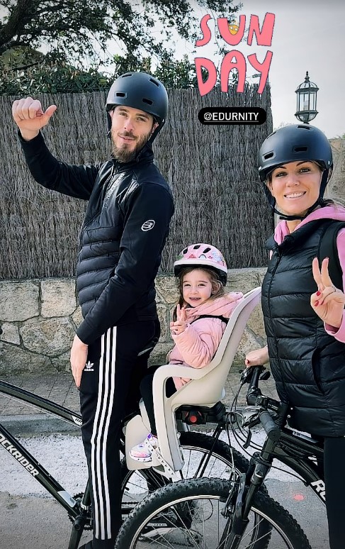 David de Gea went for a family bike ride with wife Edurne and daughter Yanay