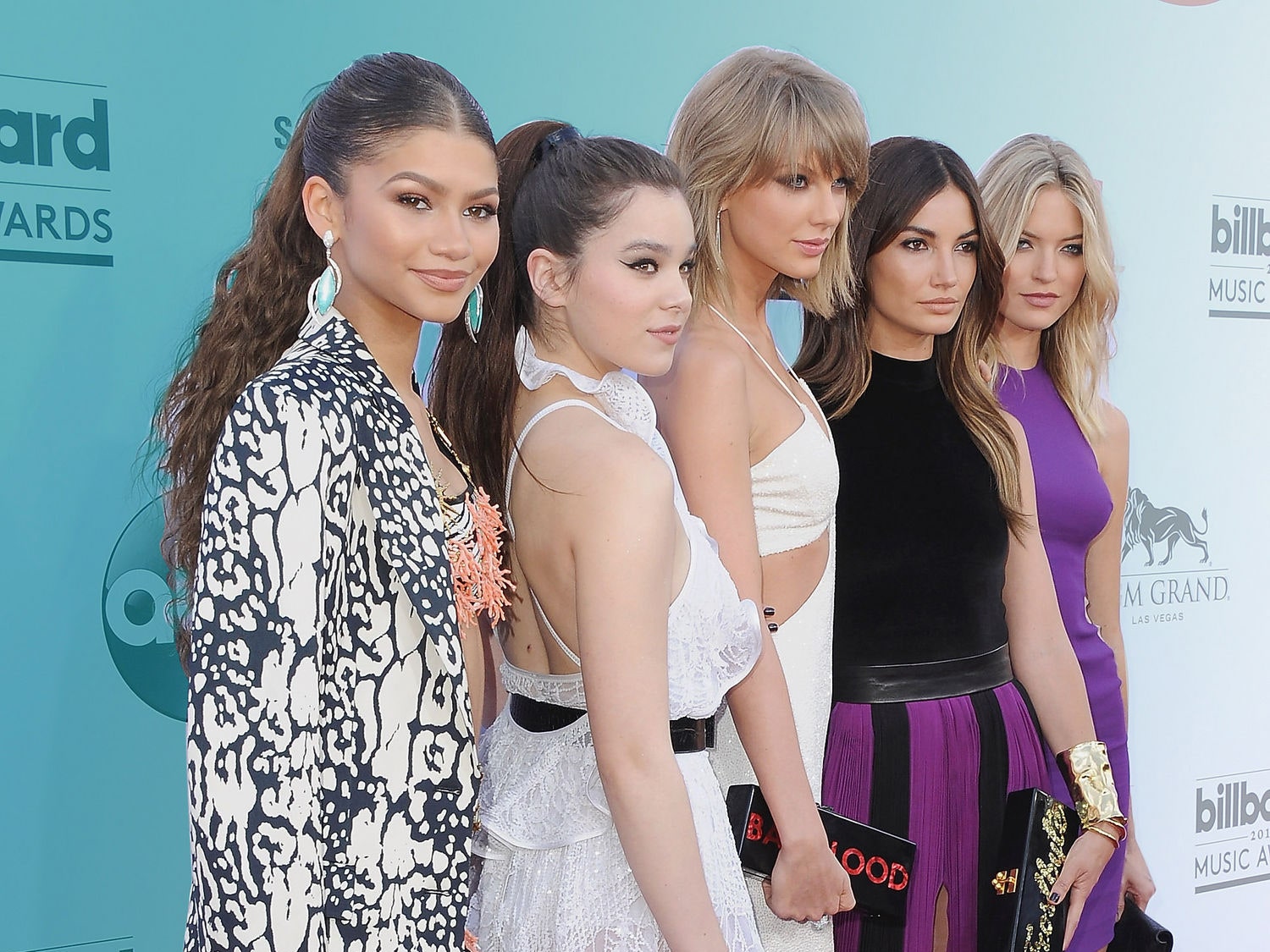 Zendaya's Stylist on Whether Taylor Swift and Squad Plan Their Red-Carpet  Outfits Together | Glamour