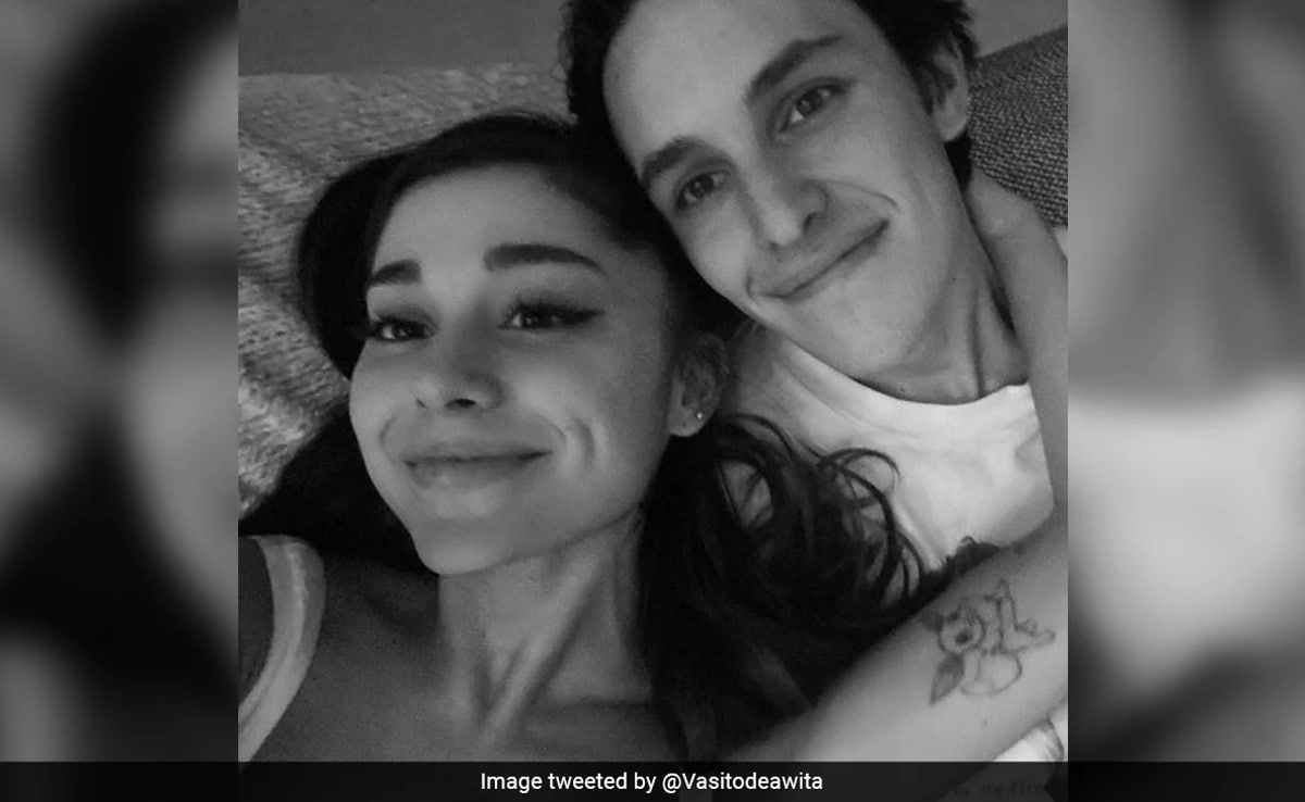 Ariana Grande To Pay Ex-Husband Dalton Gomez $1.2 Million As Divorce  Settlement