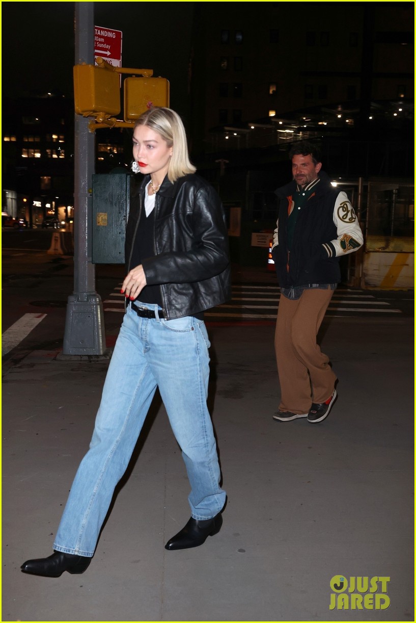 gigi hadid bradley cooper date night at italian restaurant 025026151