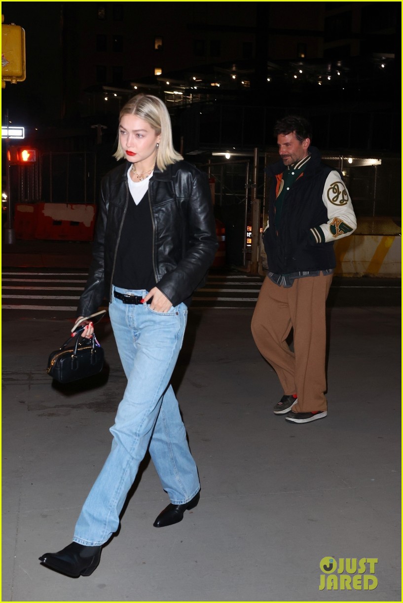 gigi hadid bradley cooper date night at italian restaurant 025026151