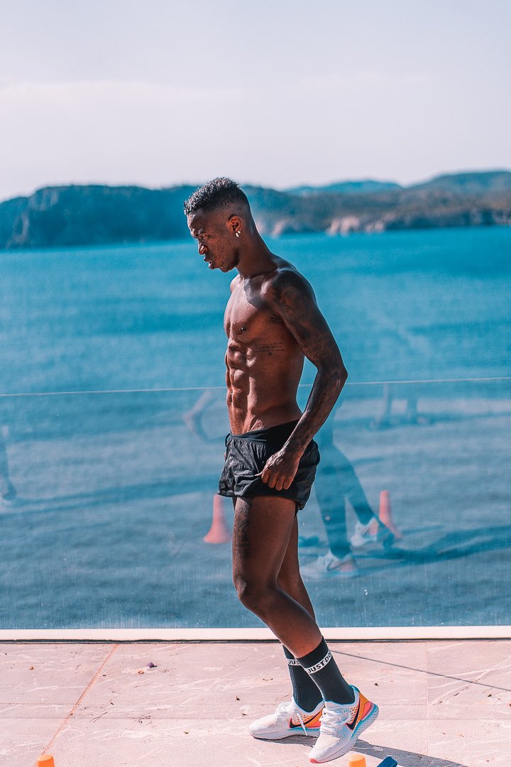 Vinicius Jr showed off his terrific shape during a solo workout