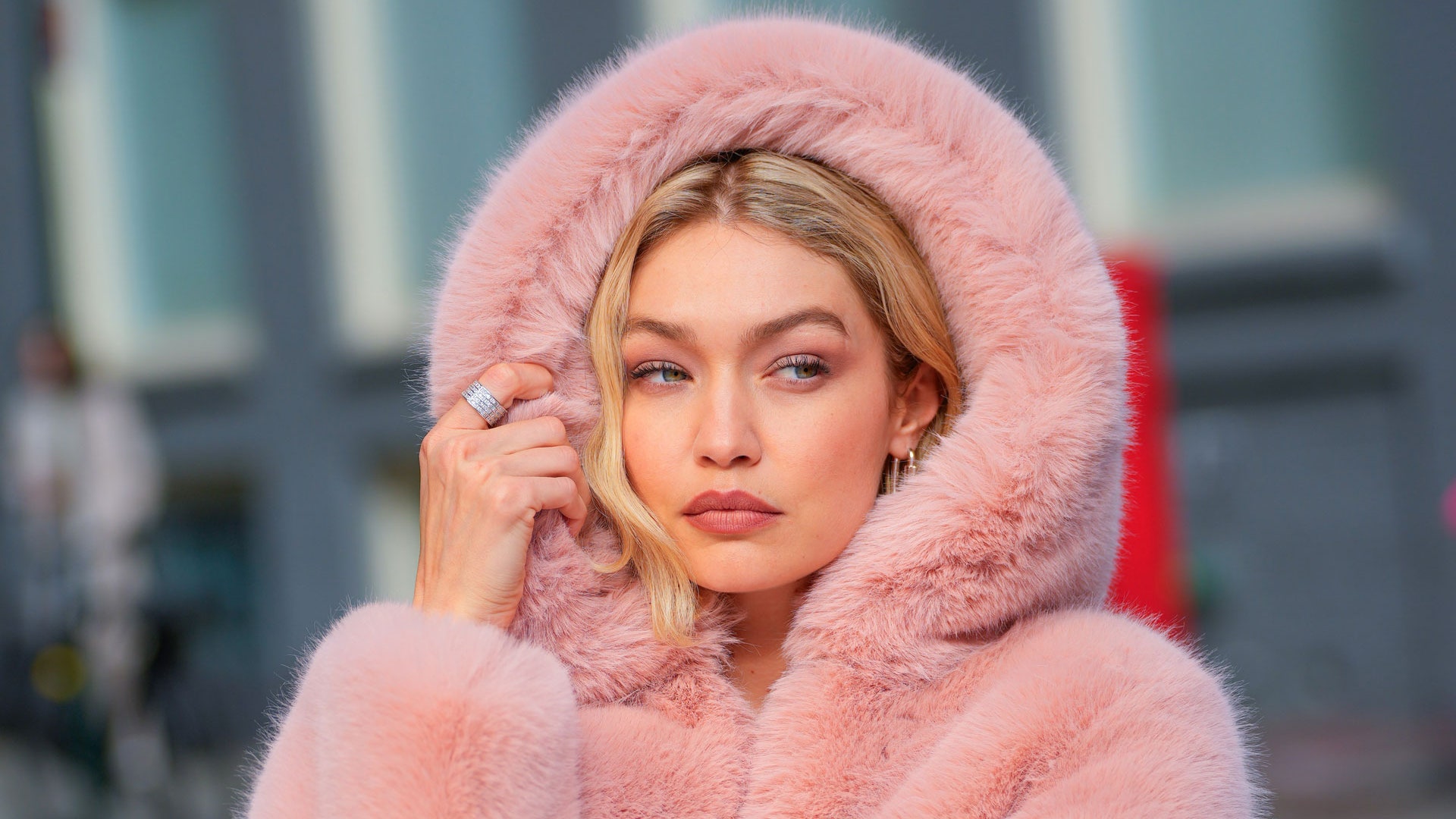 Gigi Hadid Looks Like a Literal Doll With New 1930sInspired Bob