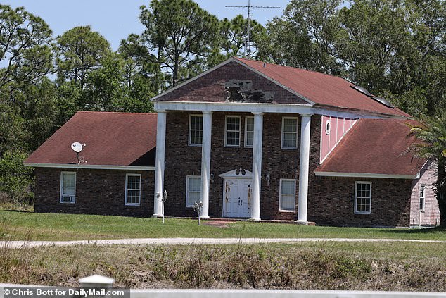 Serena Williams ' childhood home where she learned to play tennis will be seized to settle her stepmom's $600k debts