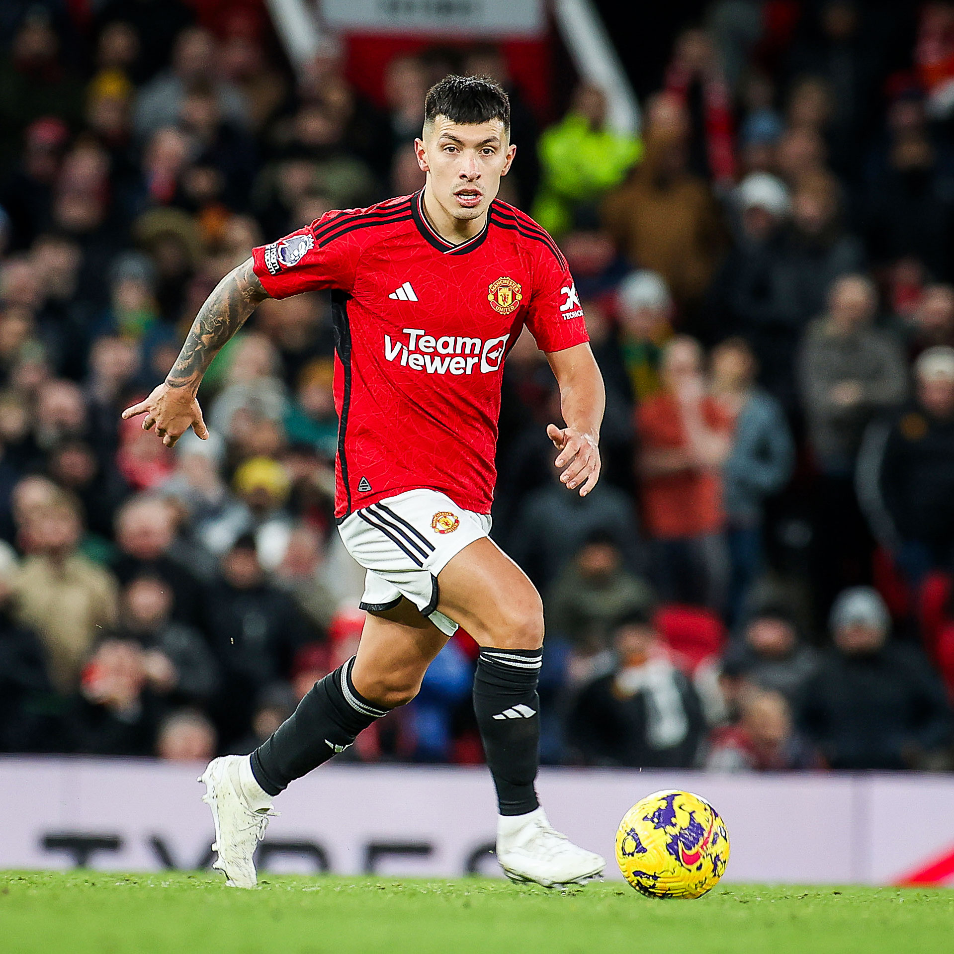 B/R Football on X: "Man Utd fans watching Lisandro Martínez make his return from injury  https://t.co/M5lS3lVQaB" / X