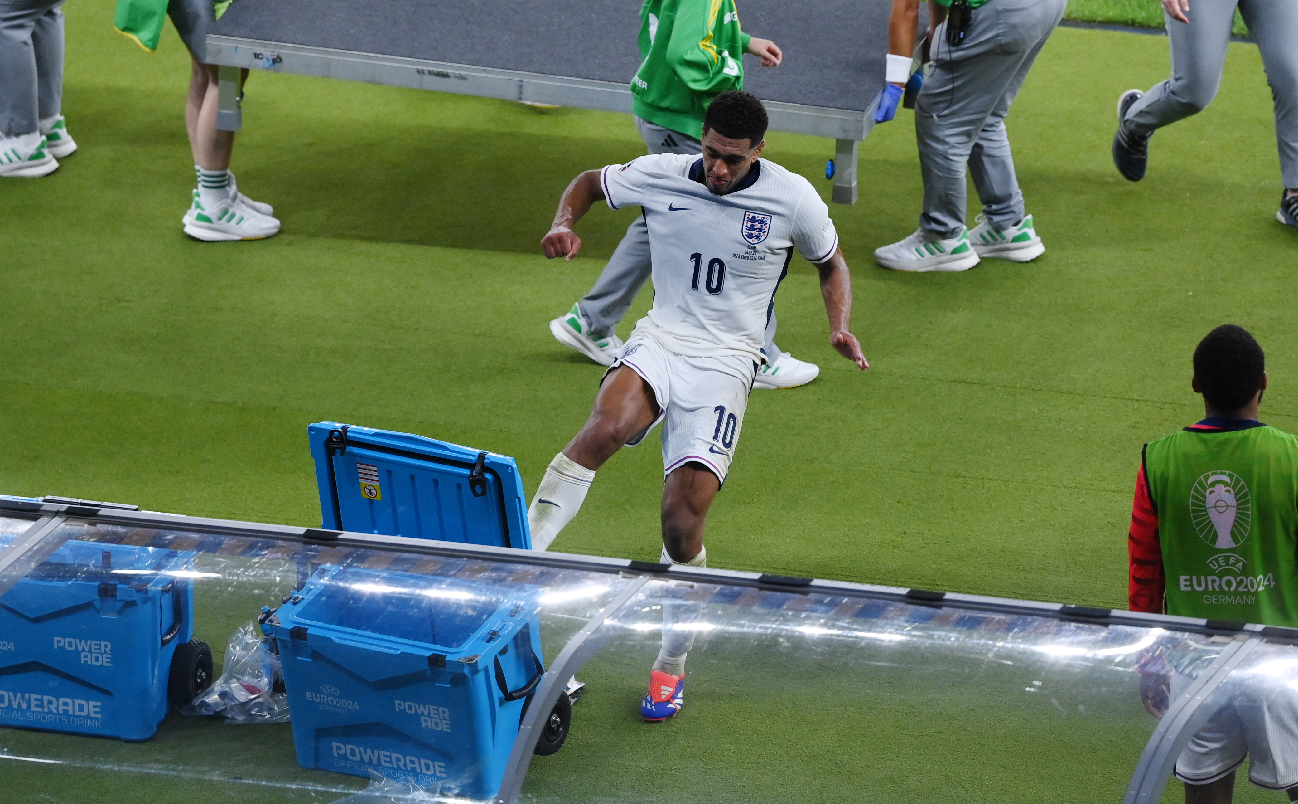 Bellingham ended up kicking a water cooler after the final whistle