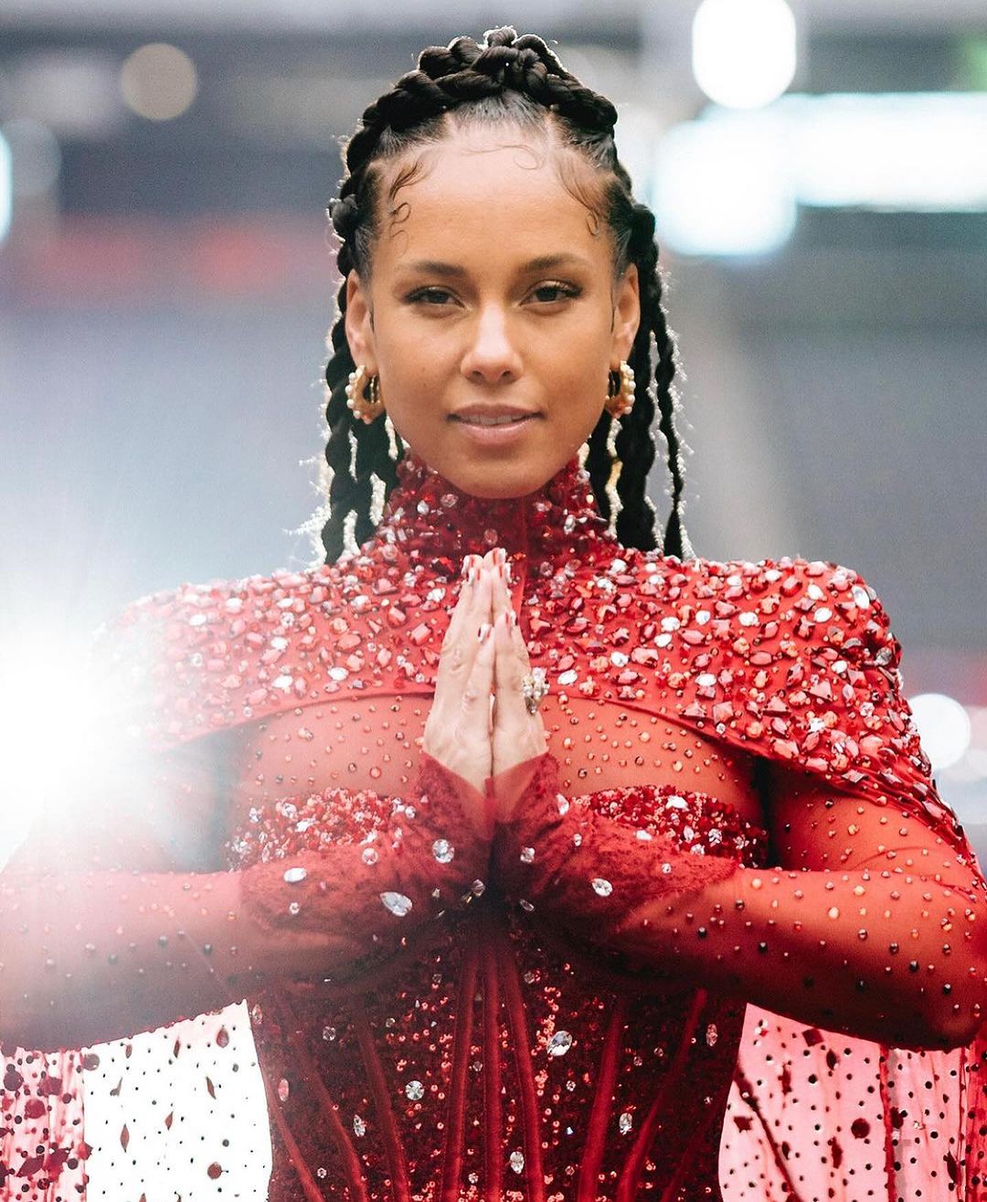 Alicia Keys Shines in Red Hot Look at 2024 Super Bowl Halftime Show – Lamodespot